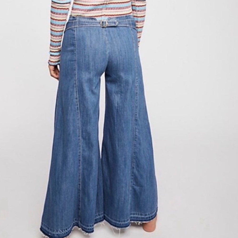 FREE PEOPLE Jeans CLEAR BLUE Wide Leg Size 29 - Picture 3 of 7